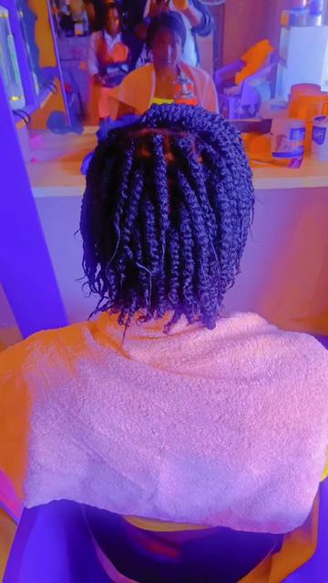 @Nyanchy curvaceous ❣️