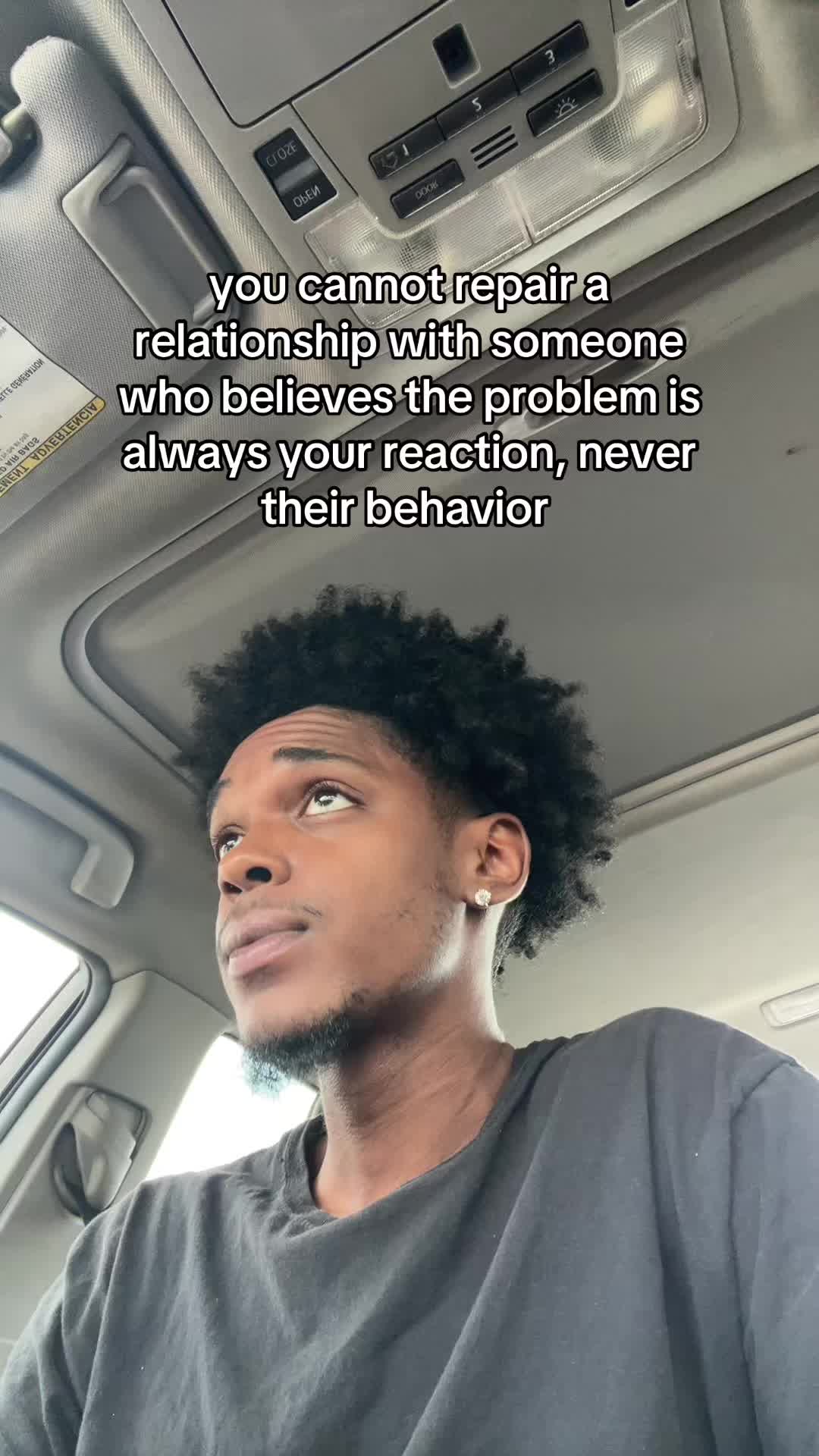 @iamChriss