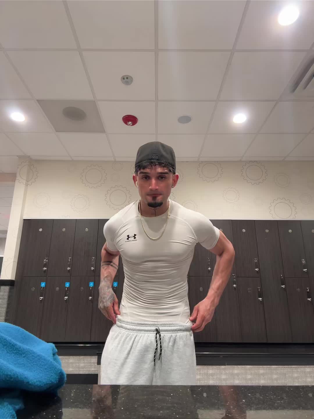 @Ángel