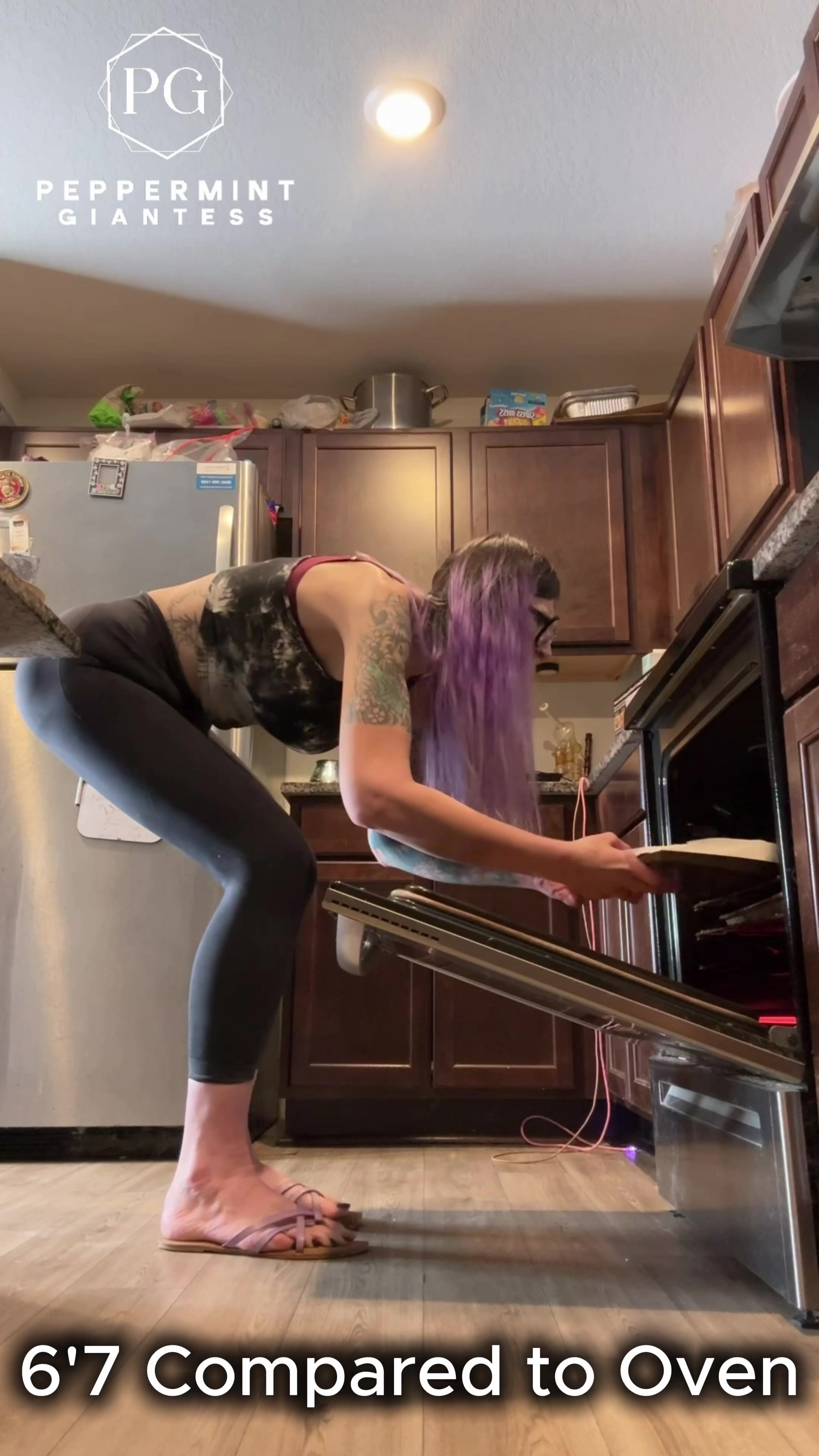 @6’7 Peppermint Giantess