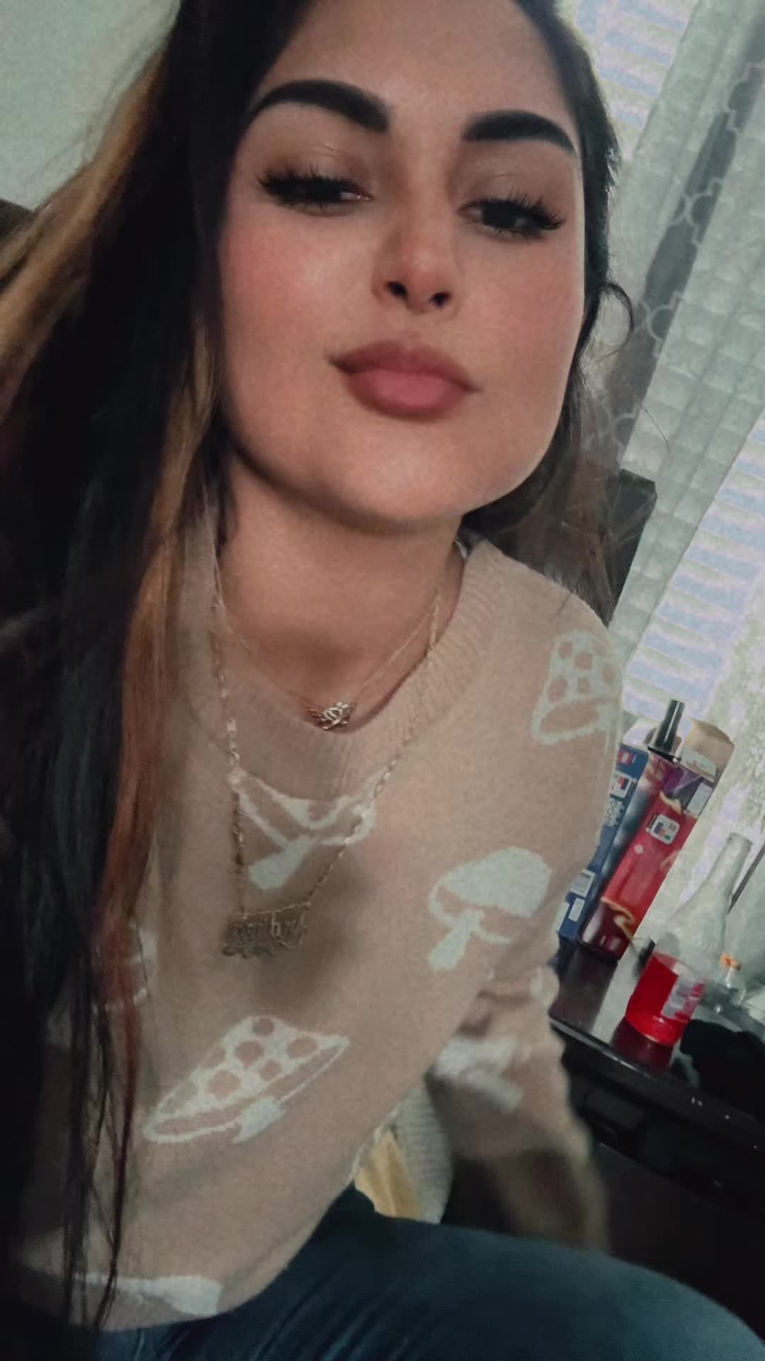 @andreeaj25