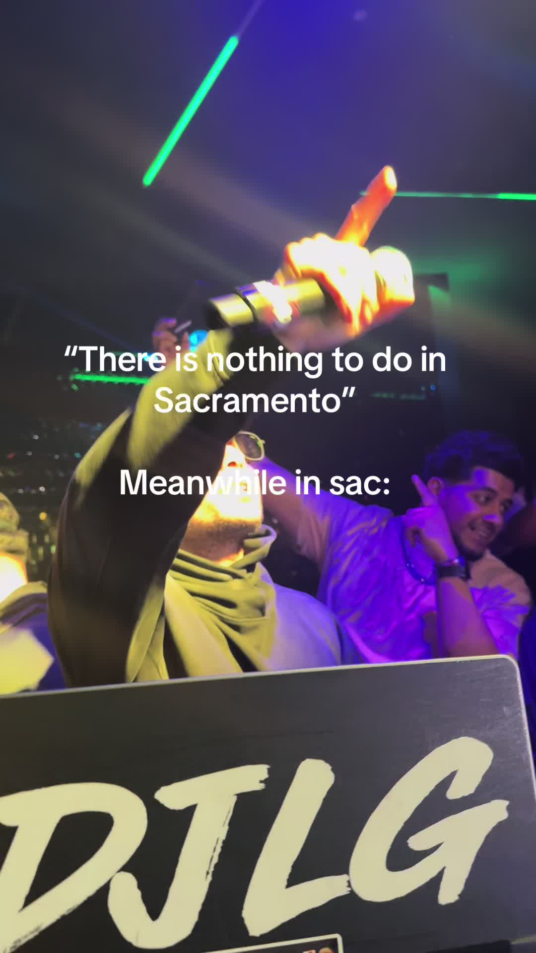@Cruz