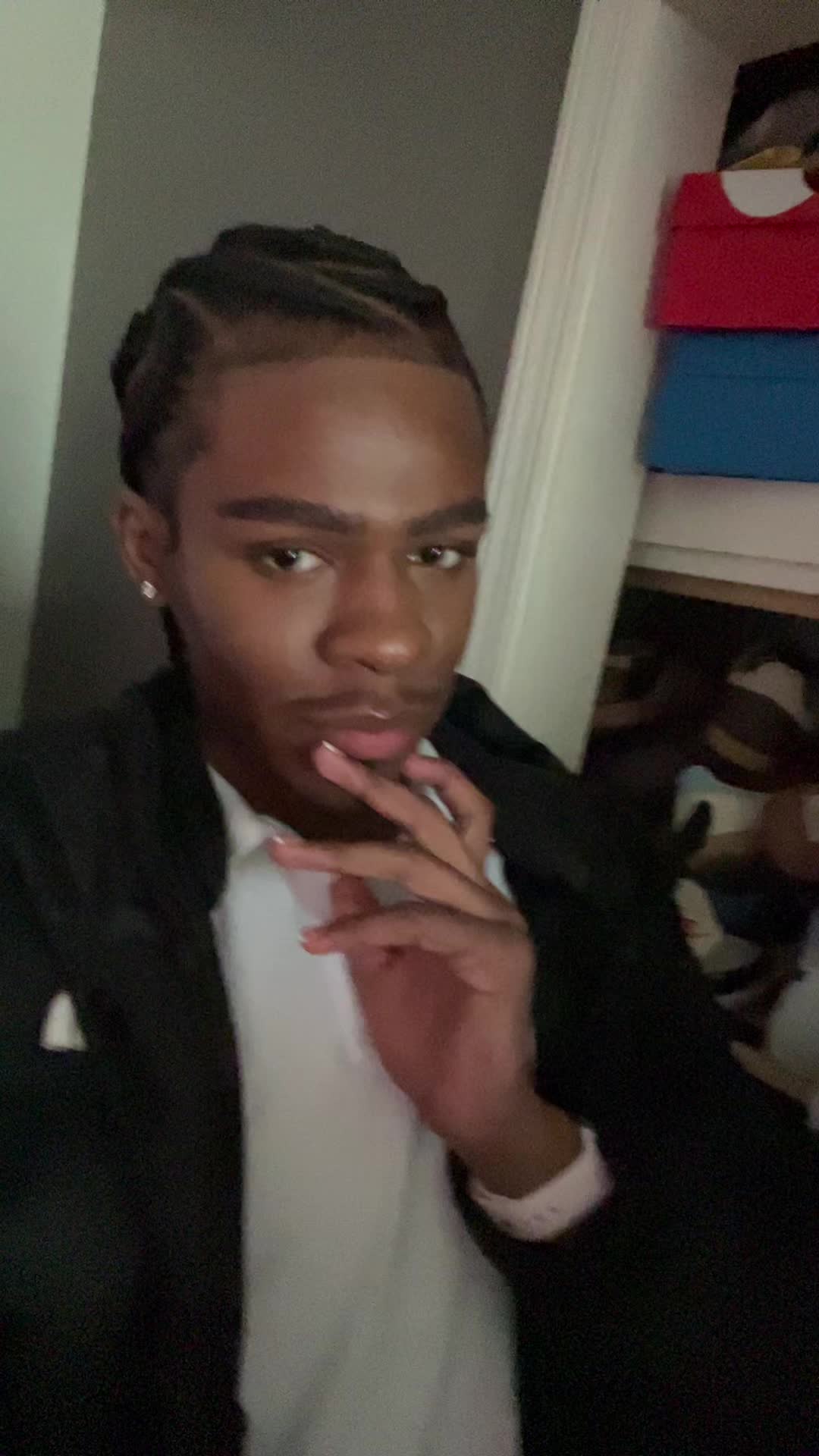 @1sovcious