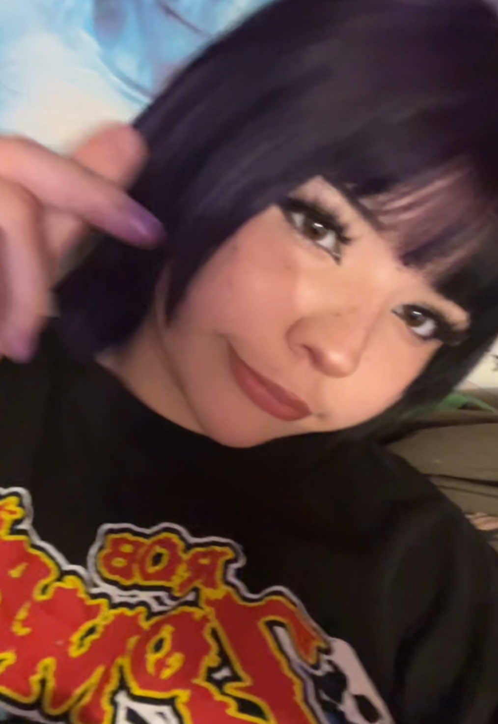 @tragic girl