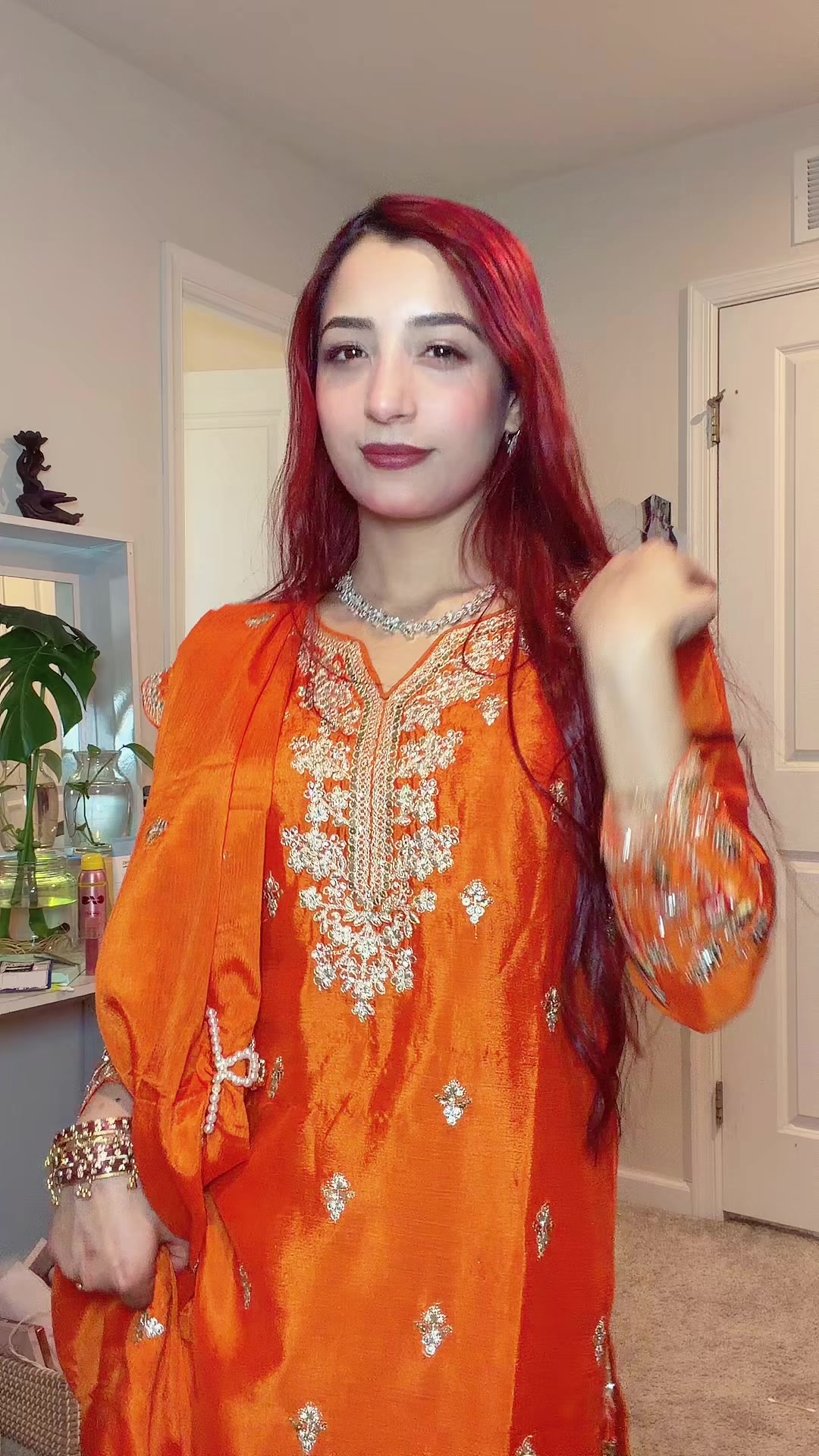 @🦚