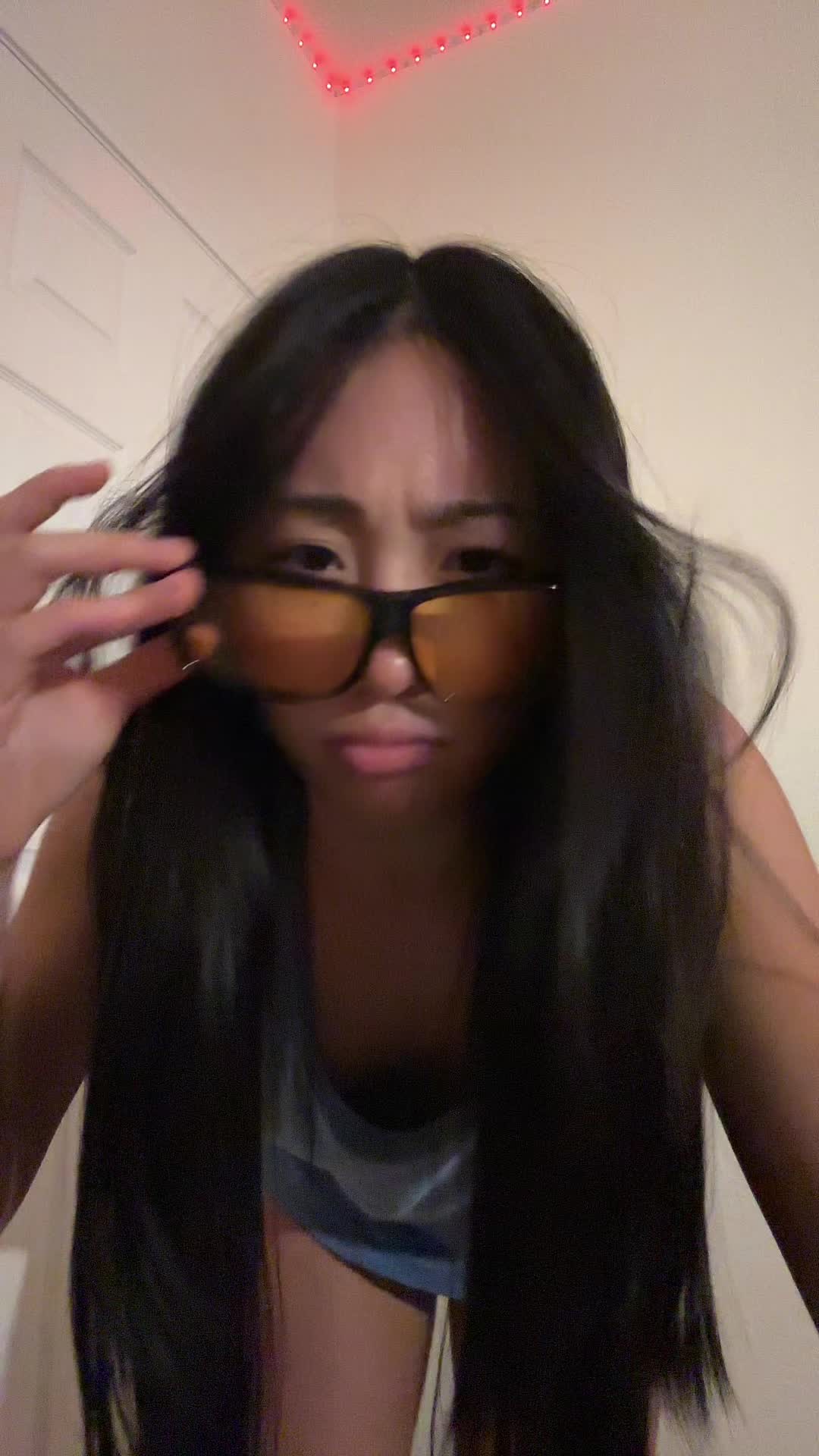 @7