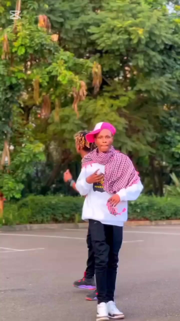 @♀️YoungSteppaBack-up👑