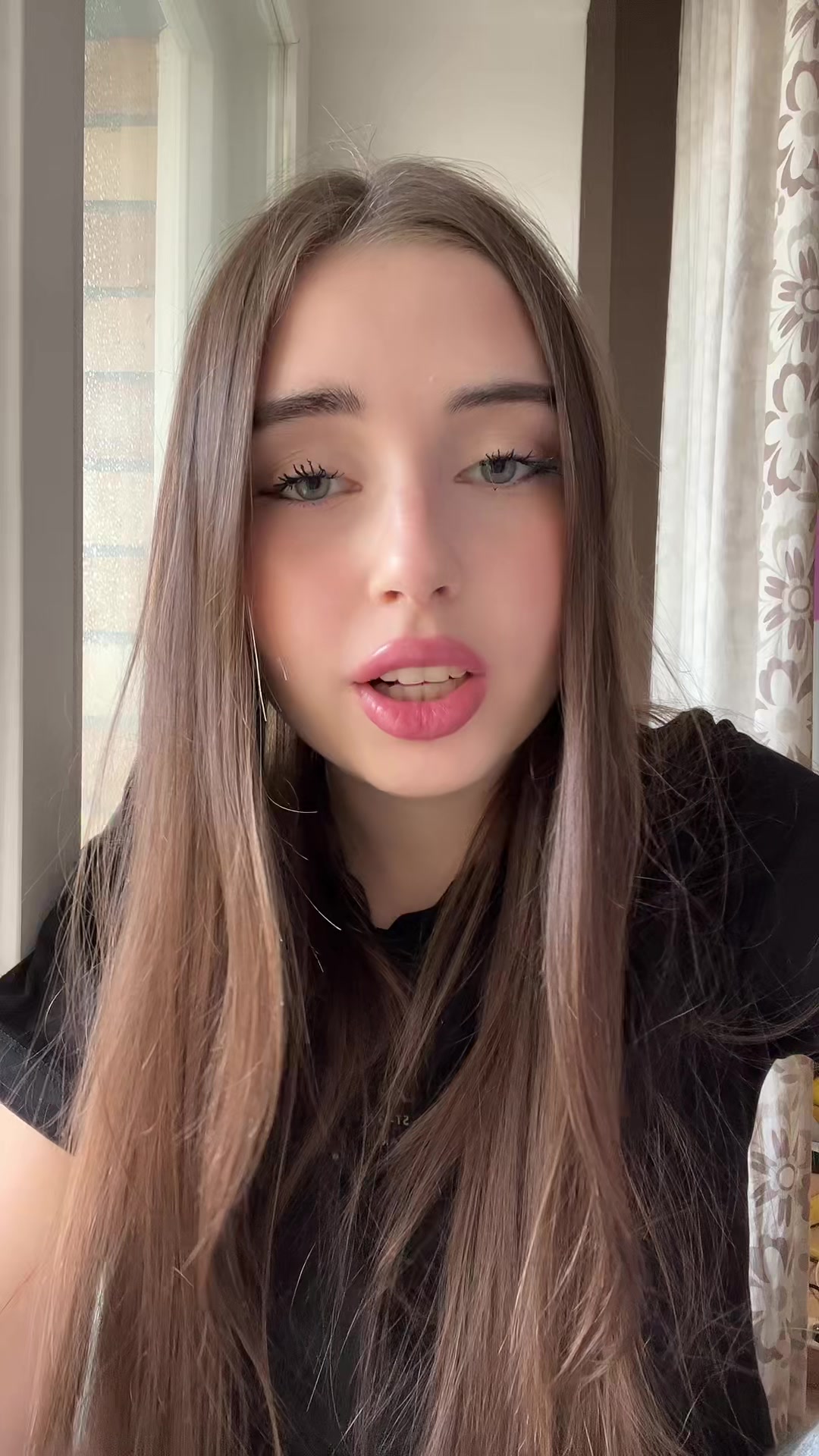 @Кошка