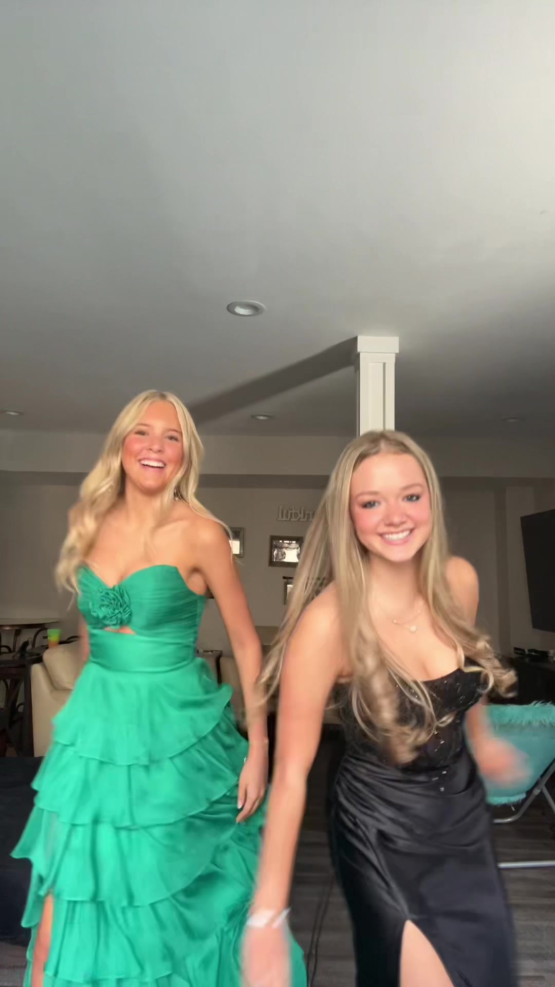 @miriamdickenss