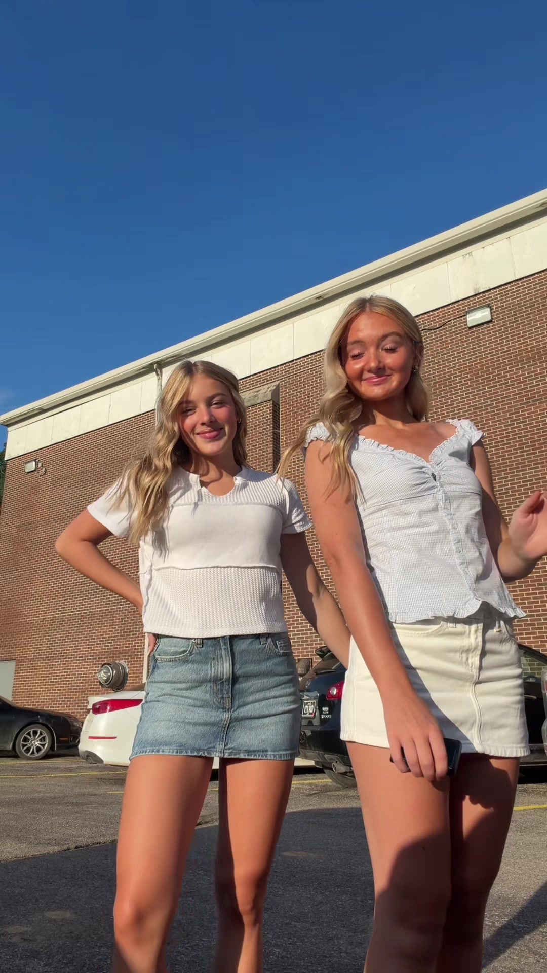 @AMYABLOHM