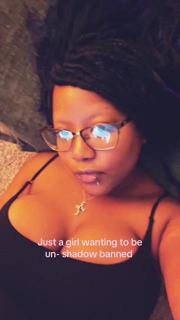 @( • )( • )