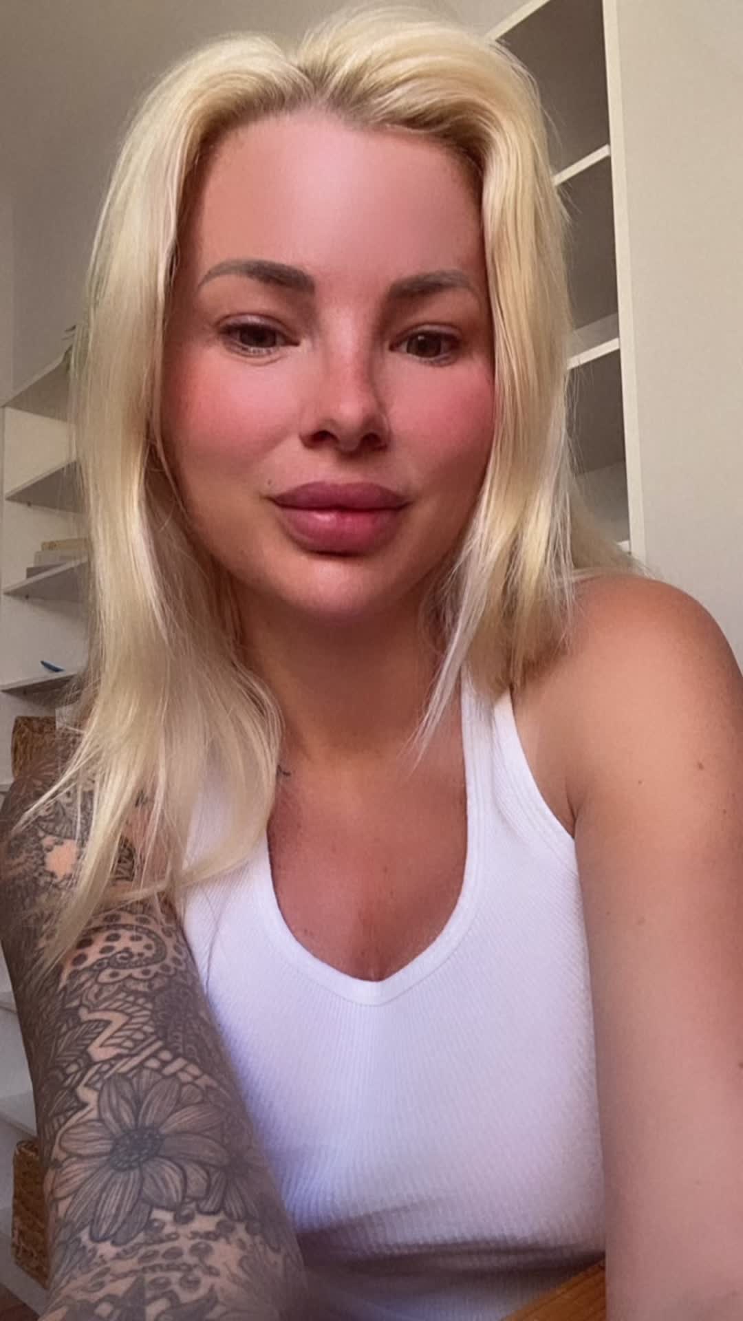 @Jessicakes33