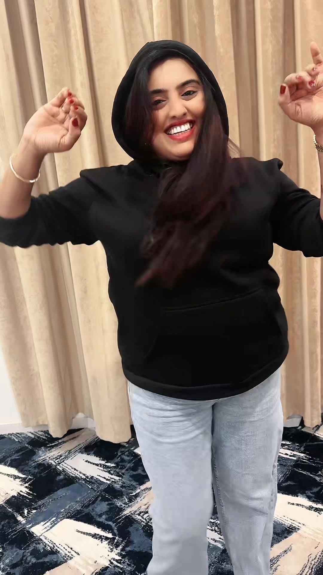 @Anjalu Ullu Sachu
