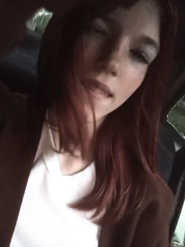 @Viku.🪽ska