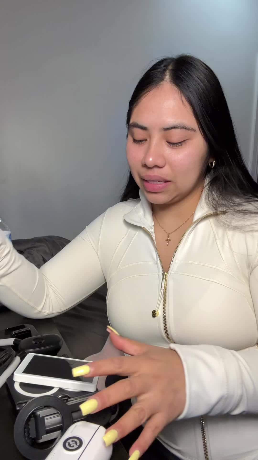 @Alondra Sol&iacute;s