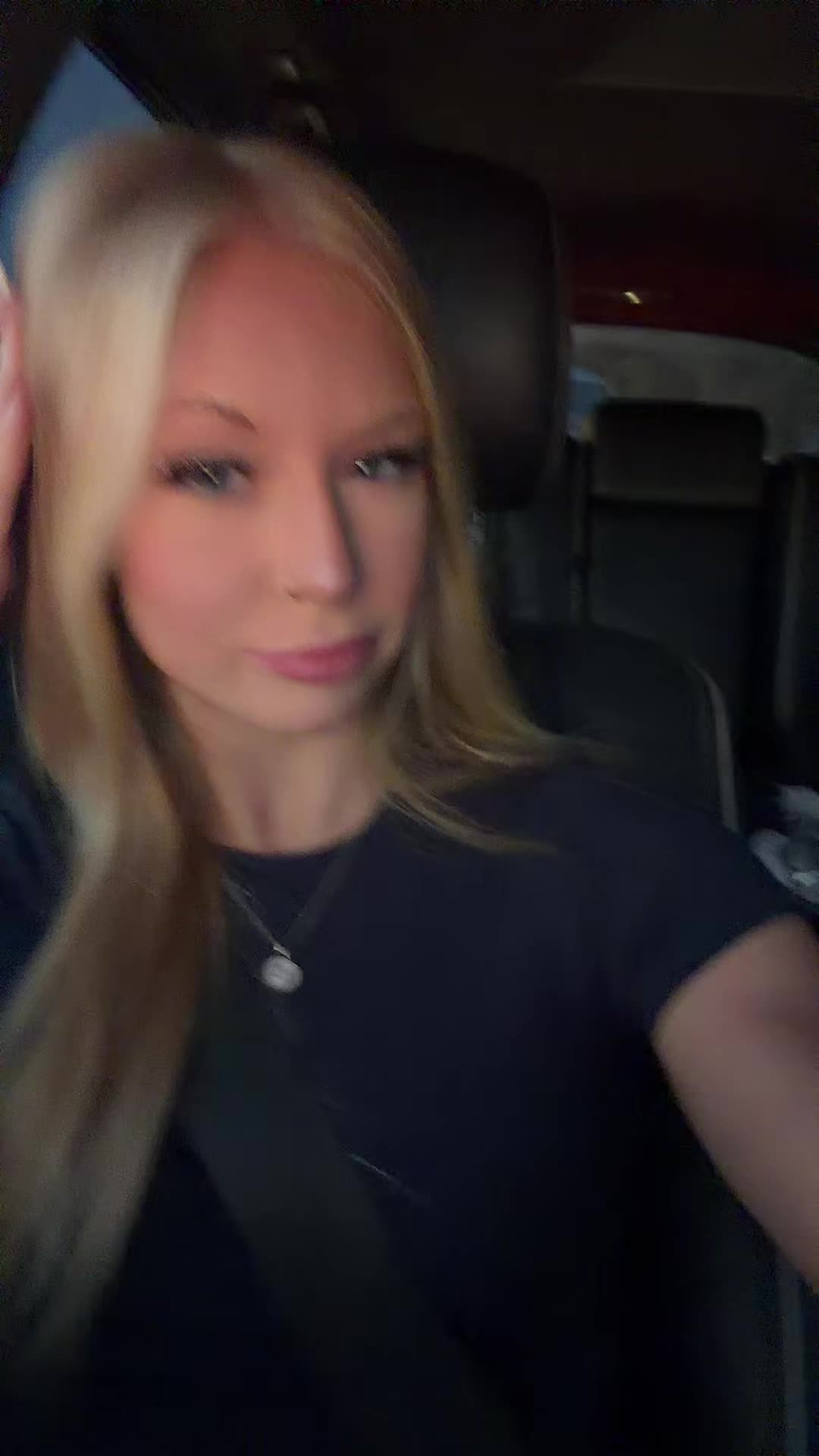 @chloe