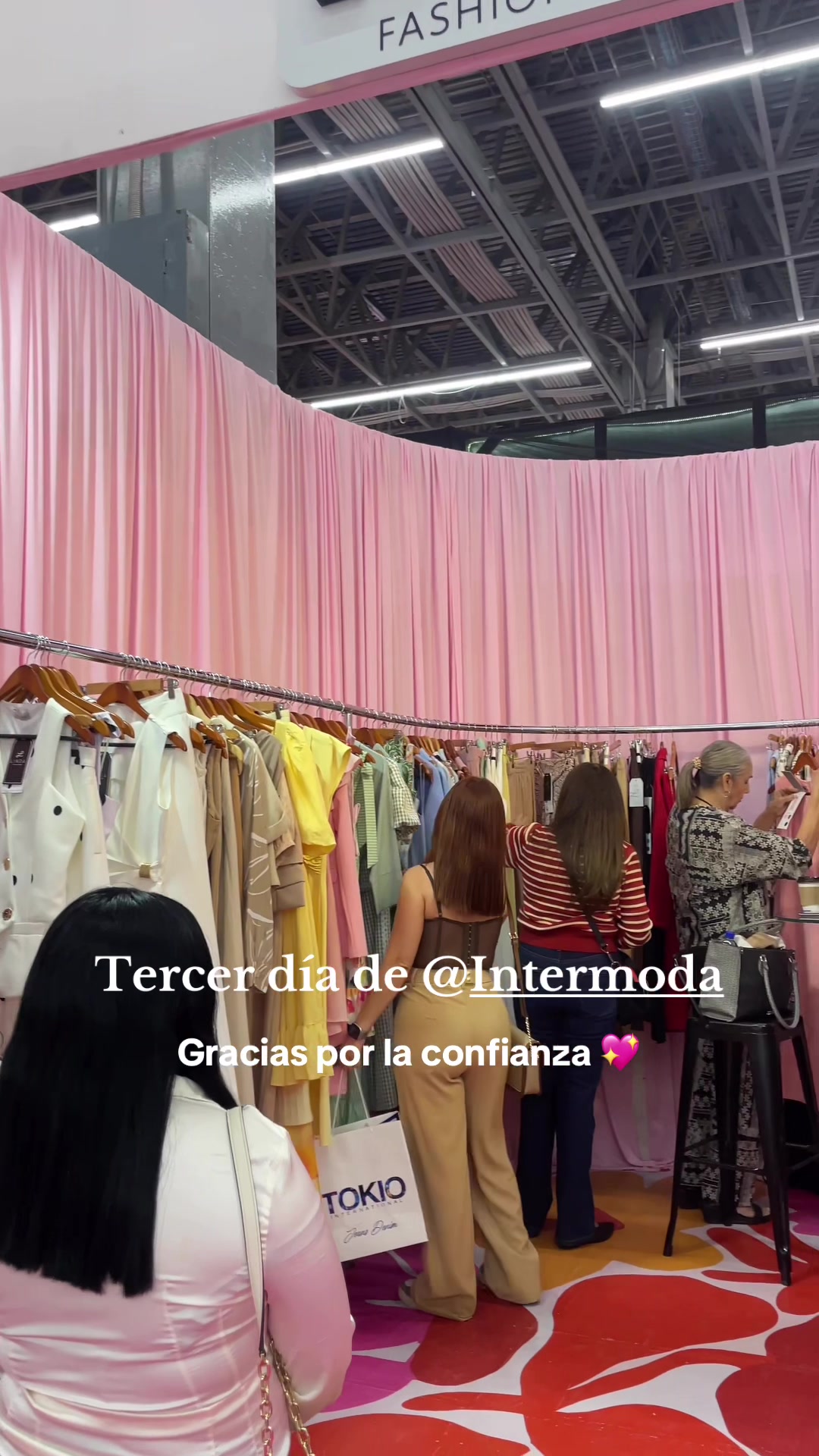 @Linda Fashion Wear