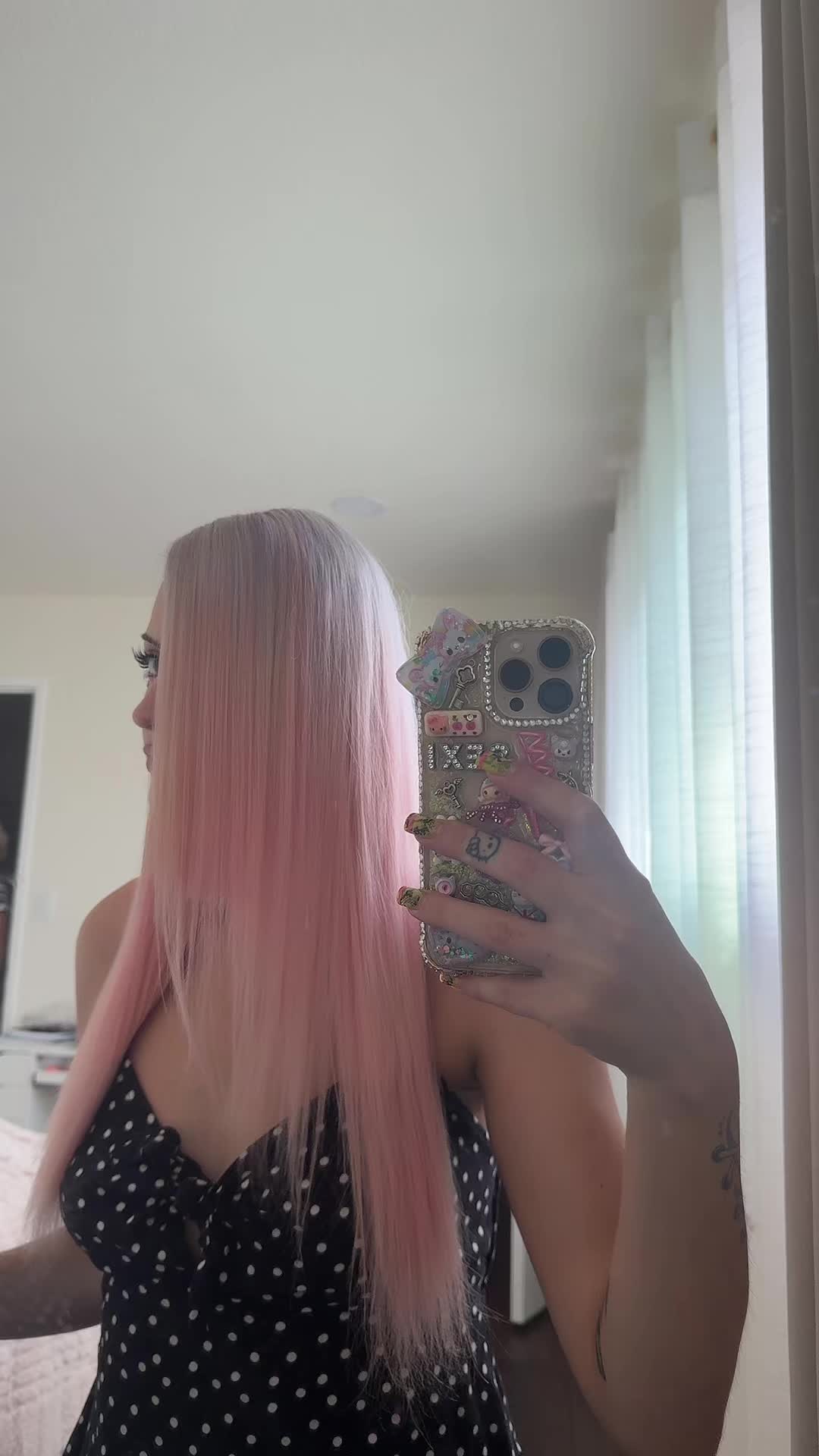 @elionathequeen_