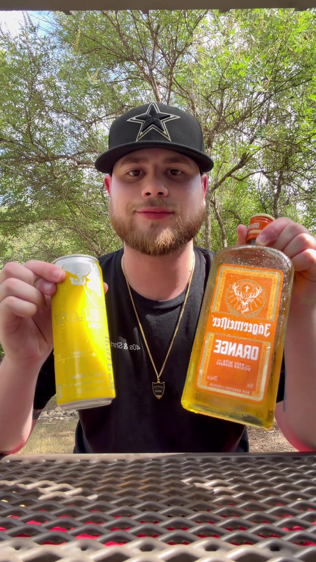 @izzydrinks🍻