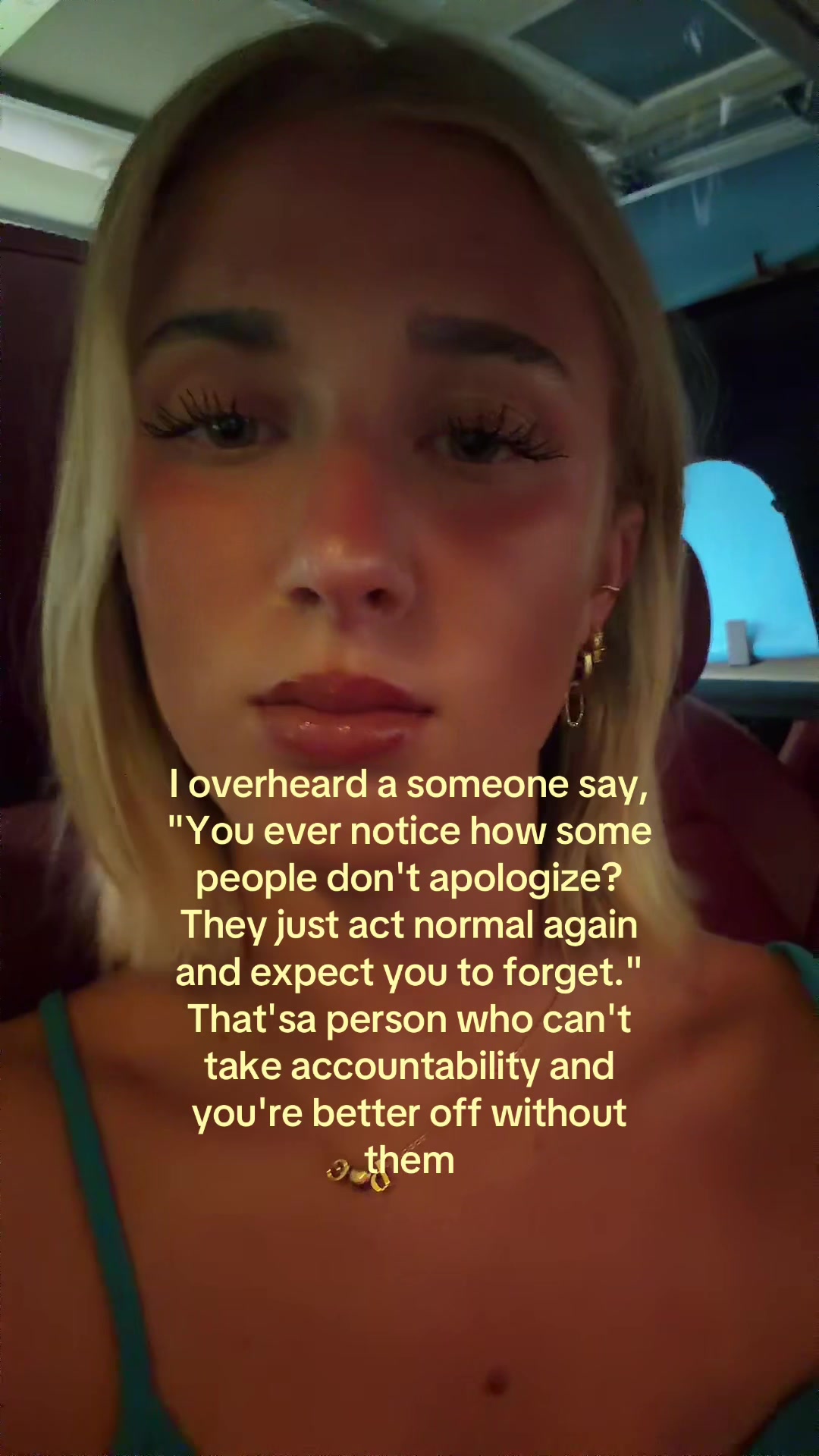 @theelliebarker