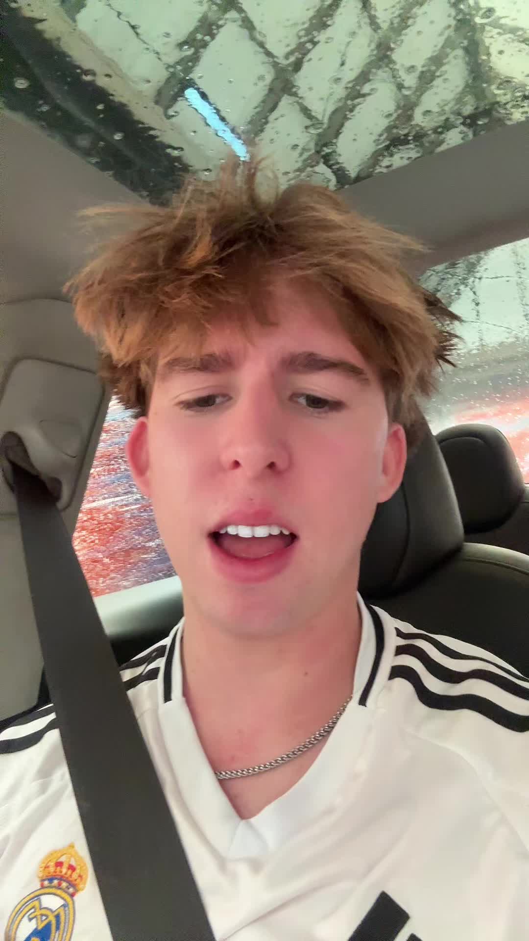 @MaceeeLikesYou