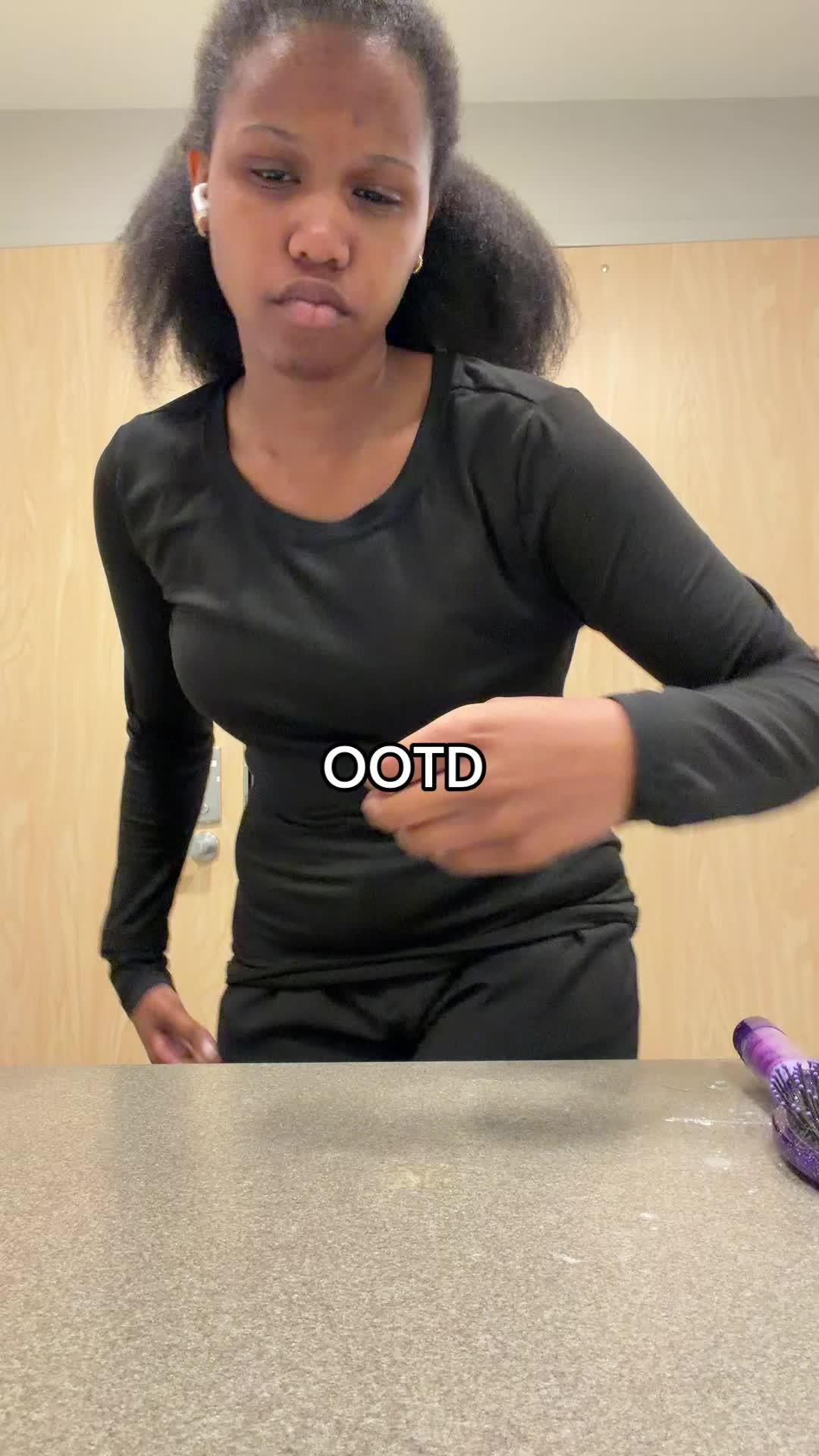 @Mivvi2
