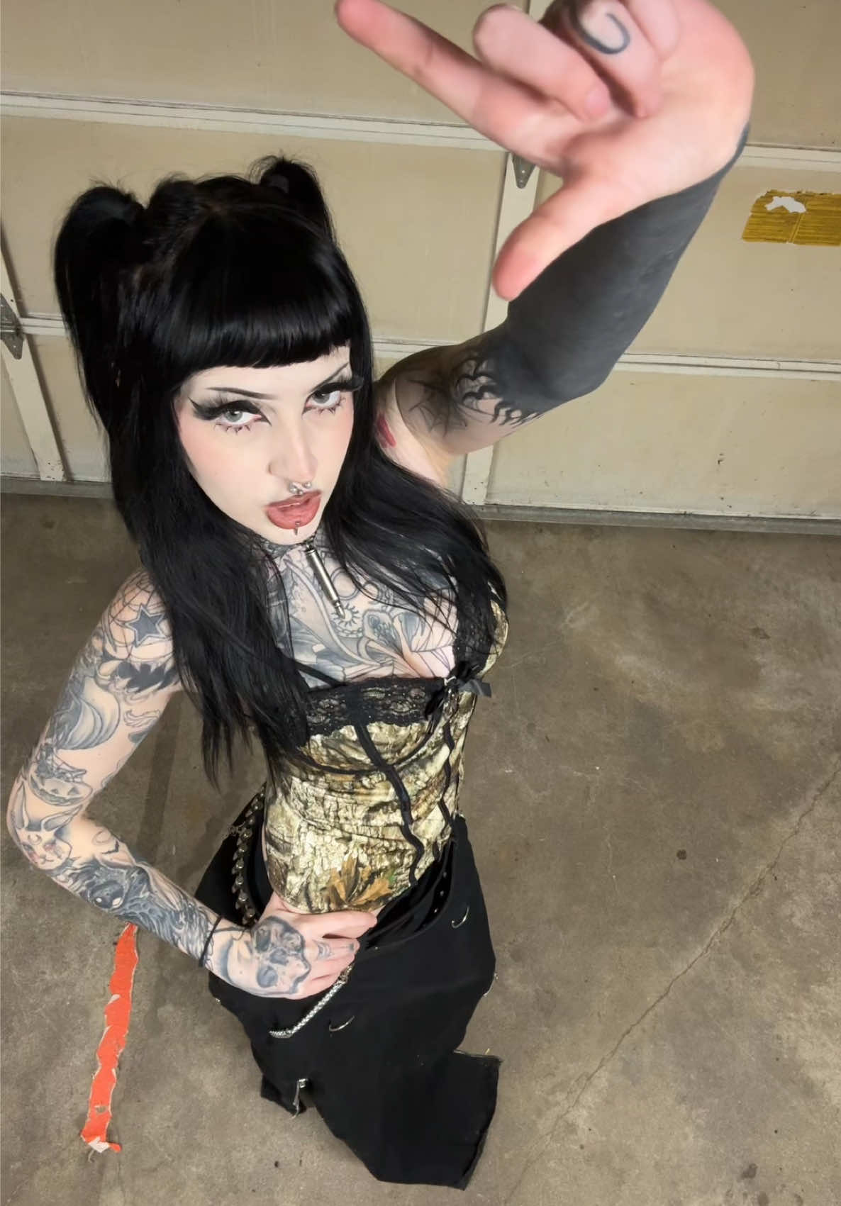 @☠︎︎HORRORHAILEY☠︎︎