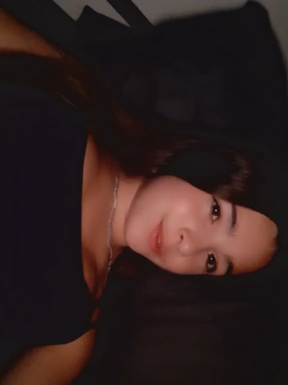 @𝐻𝑎𝑦𝑙𝑖𝑒🌸🦉🌕