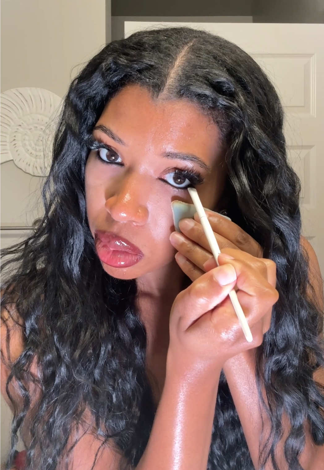 @realashleyrogers