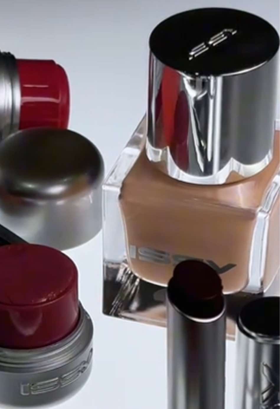 @Issy Cosmetics