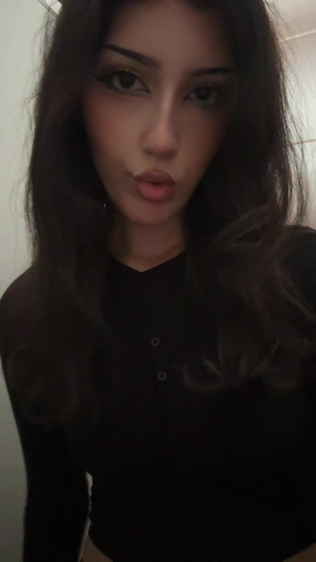 @✱