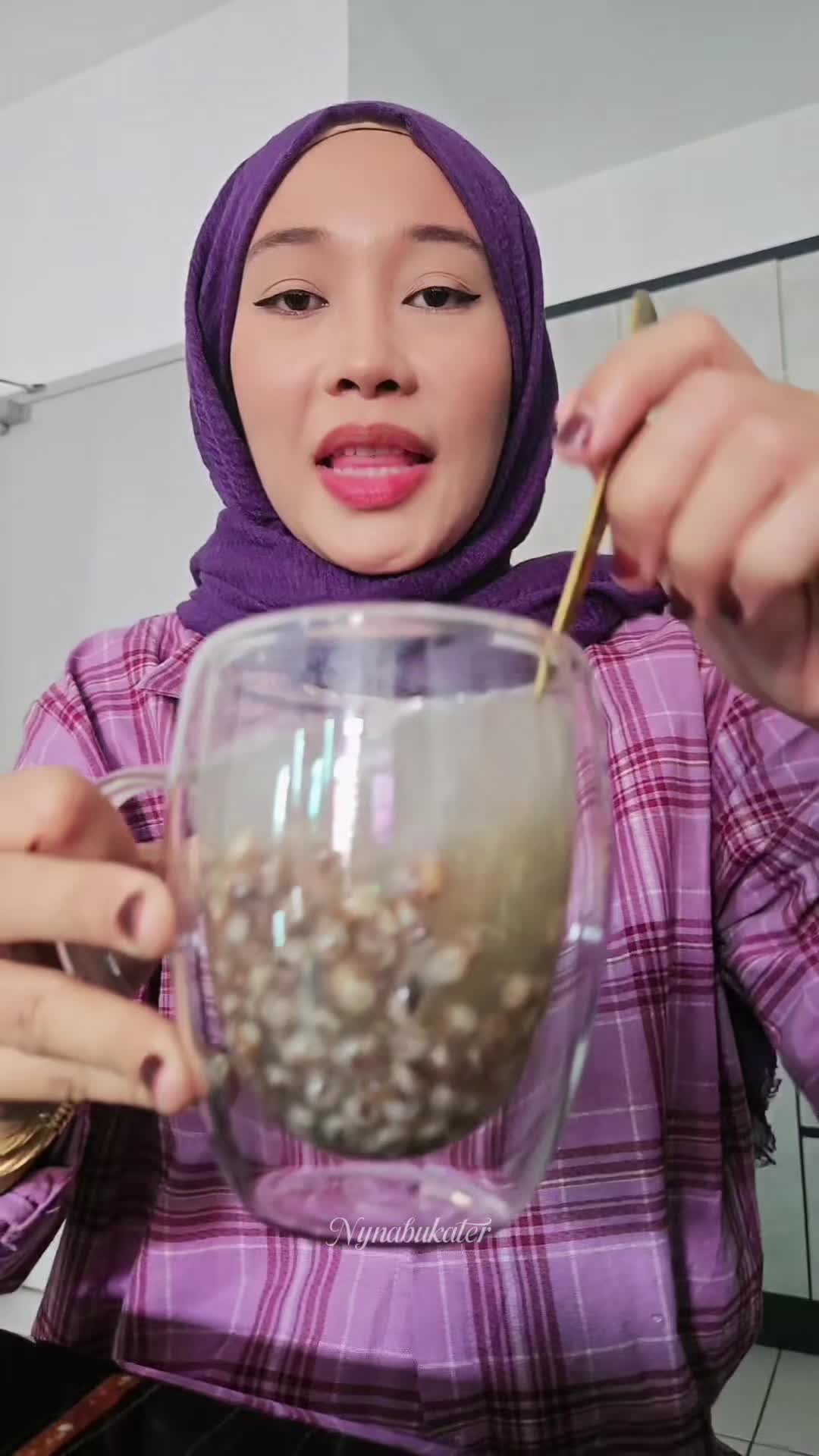 @Nynabukater
