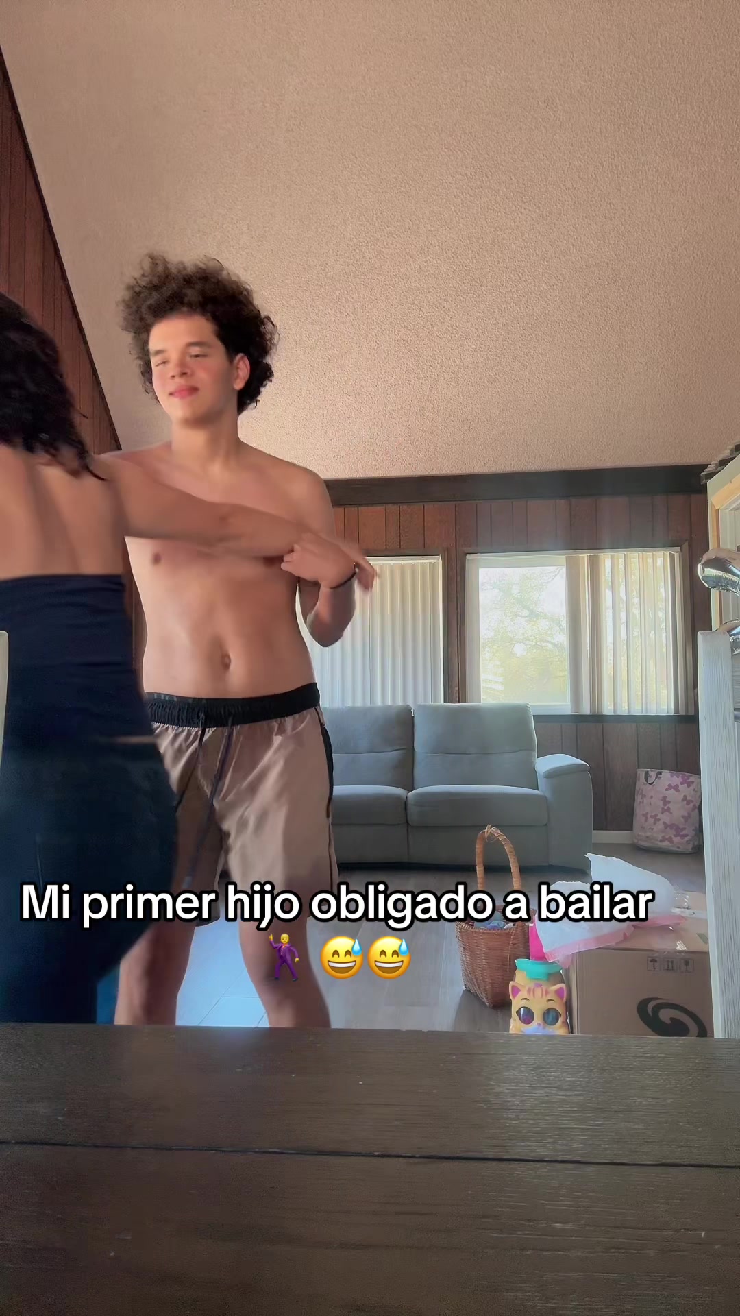 @lizzcastro53