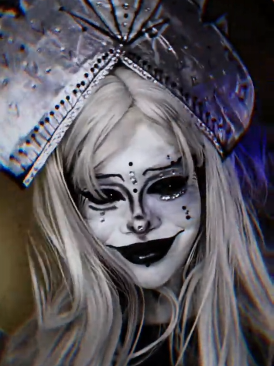 @𝑨𝒓𝒂𝒏𝒊 𝑯𝒚𝒕𝒕
