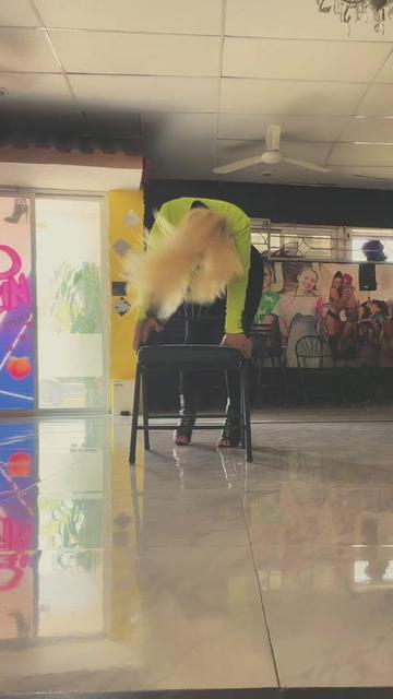 @Kika Faylin Dancer