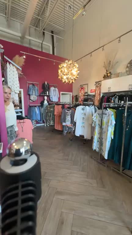 @Lola’s Fashions