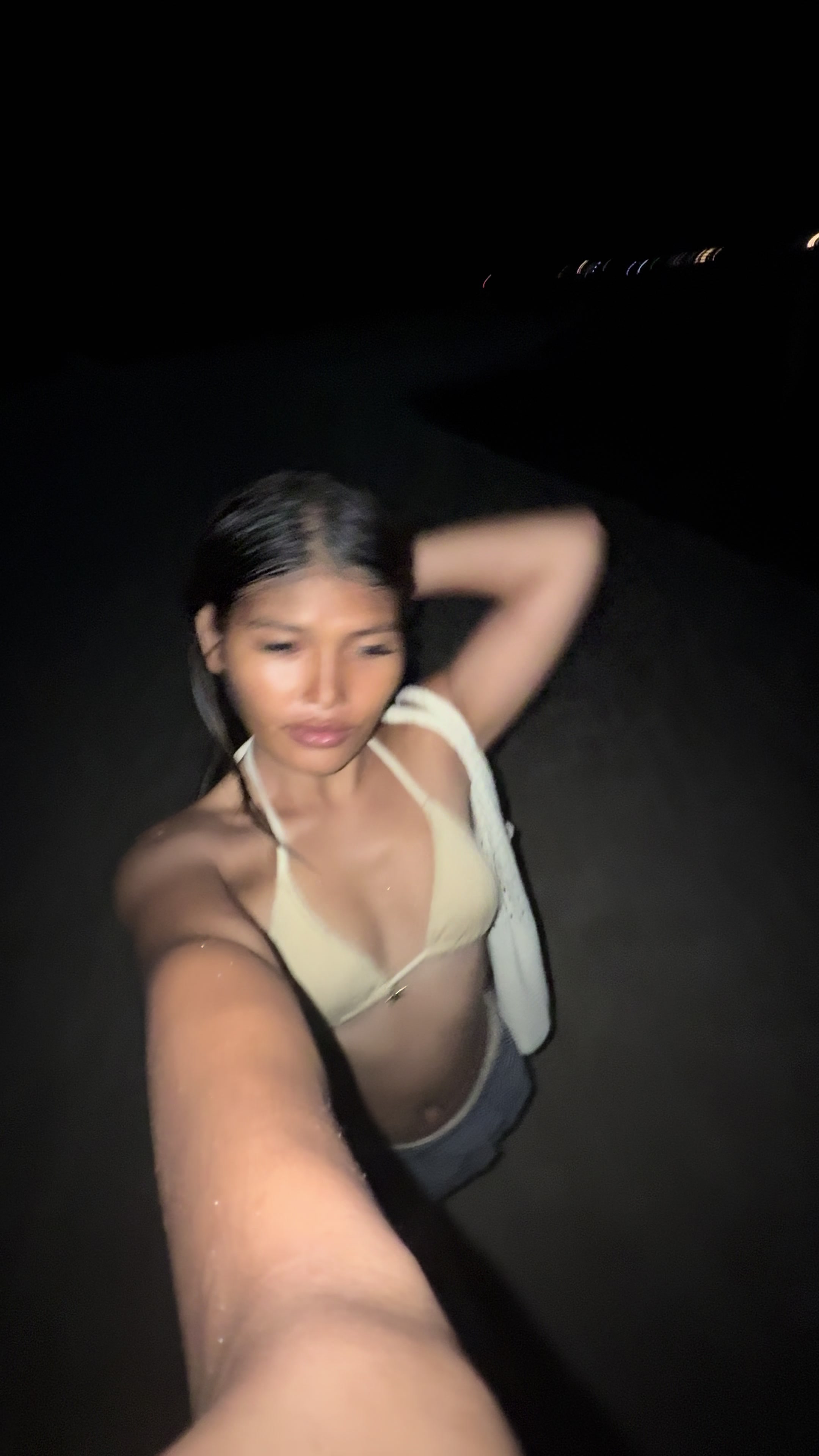 @queeniedawson_