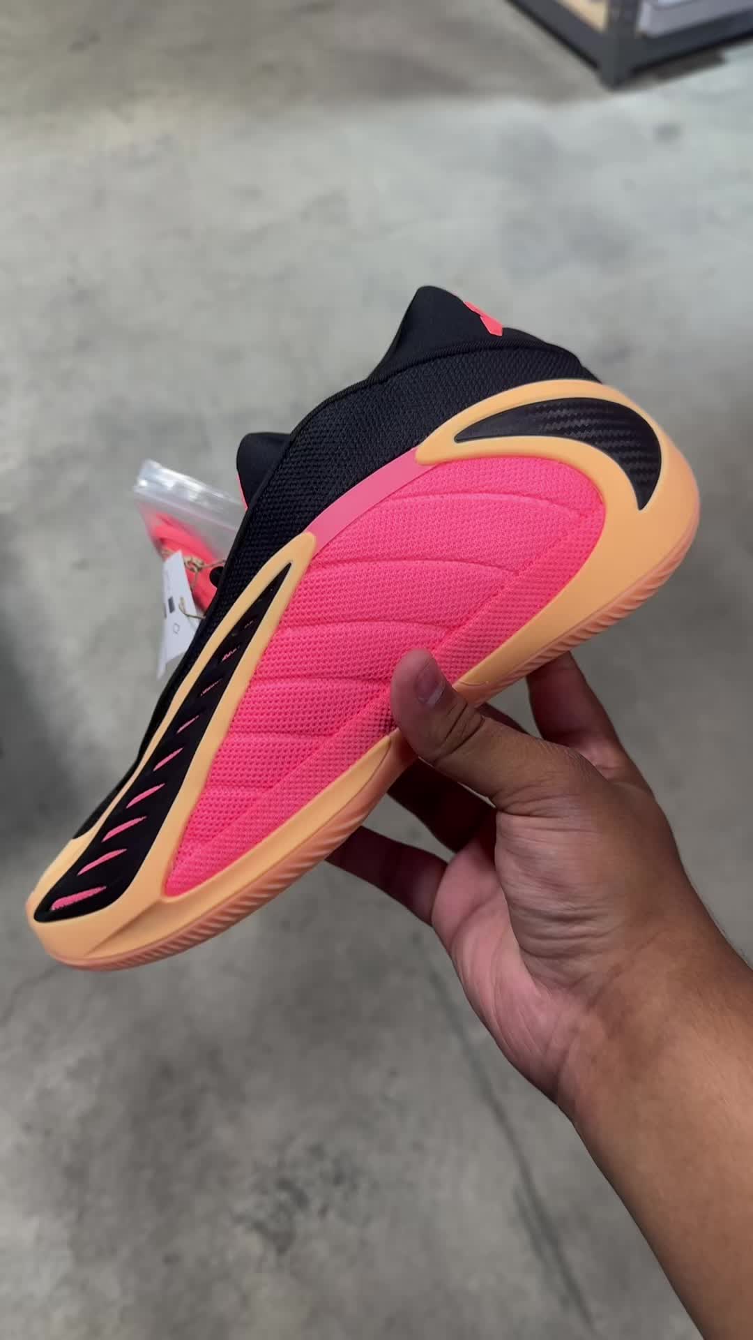 @Trending Sneakers