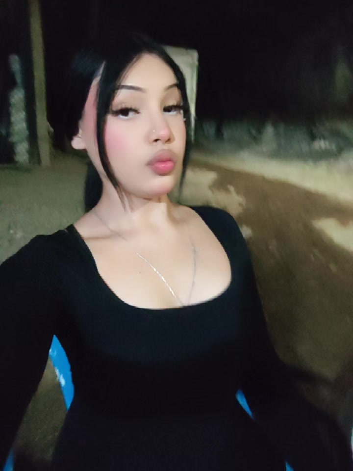 @DEVANI🎀