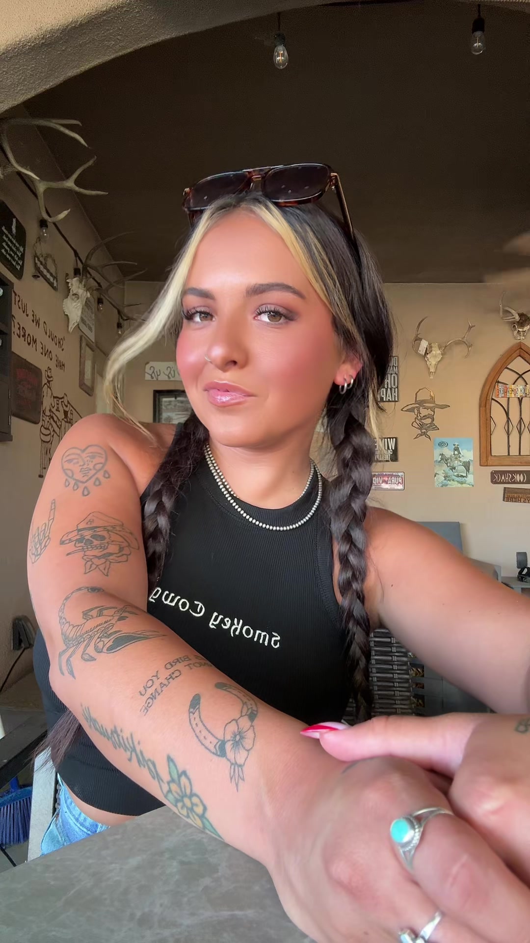 @pikivids_