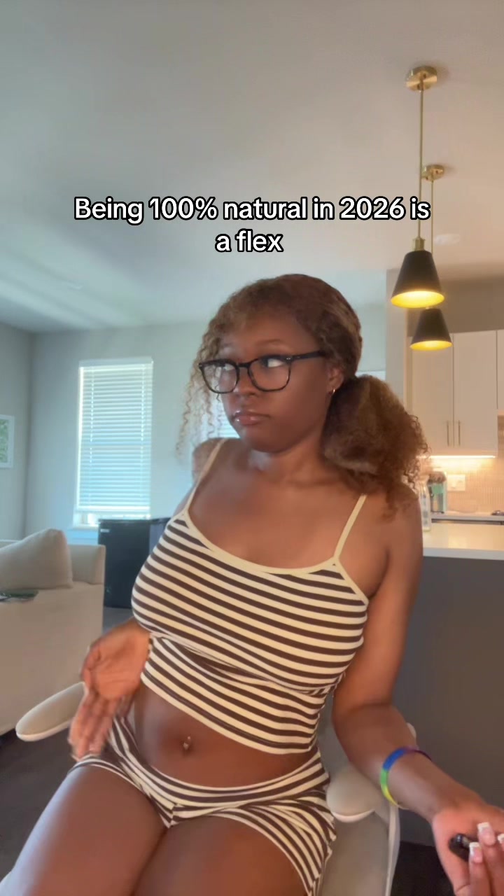 @Nat Vlogs