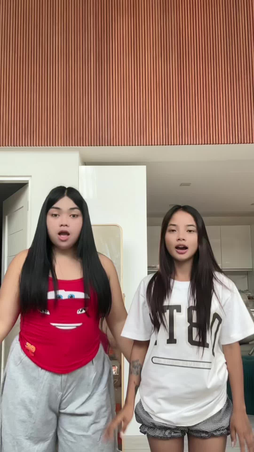 @Yanny Jutz