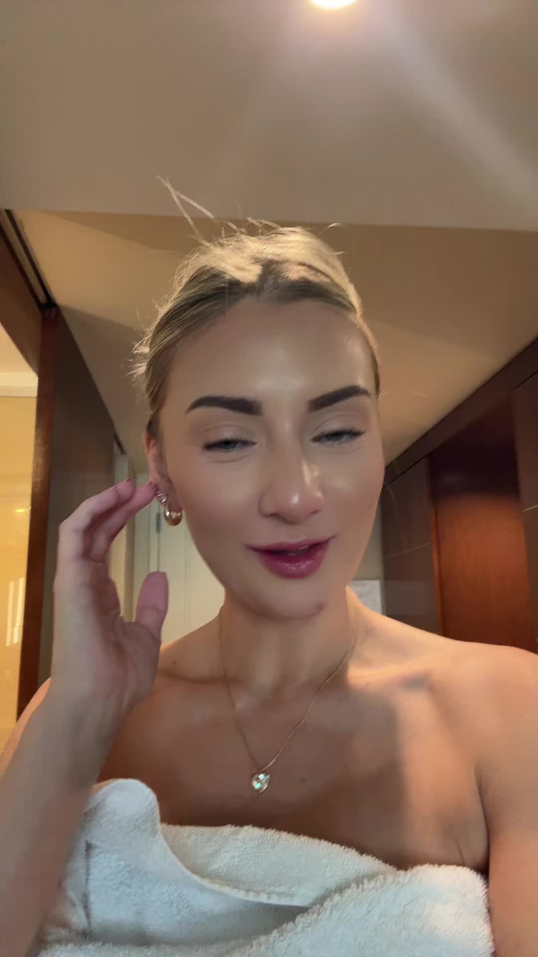 @LyndZ