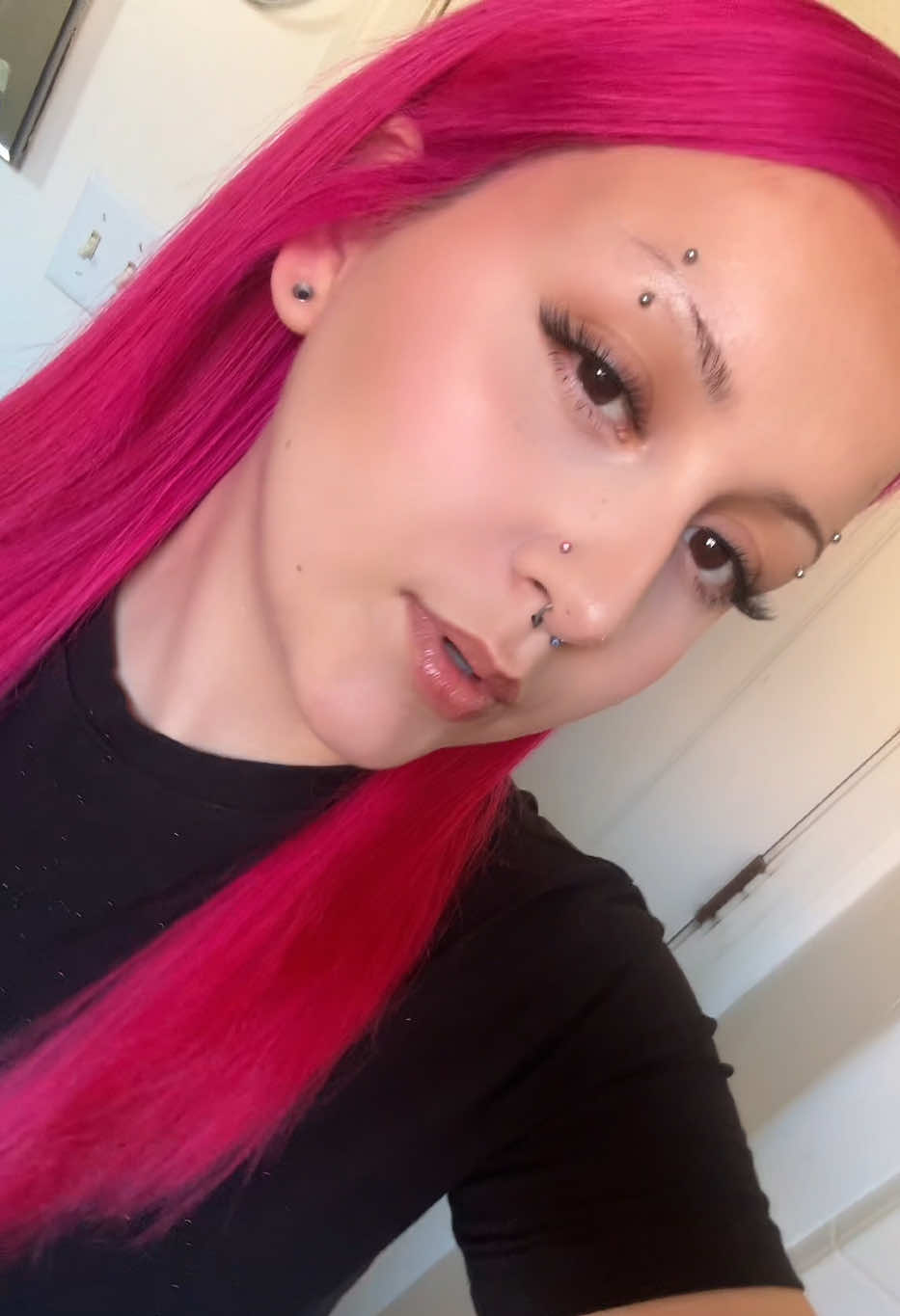 @️