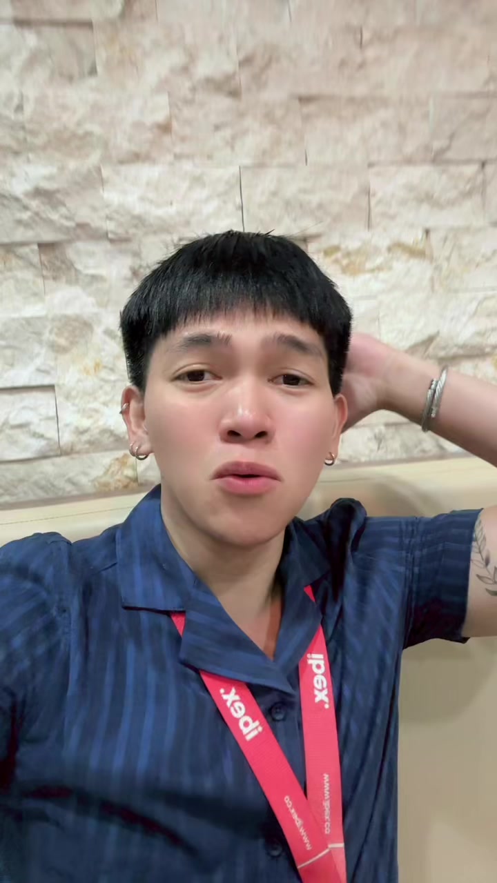 @CH R IS ᵇᶻ