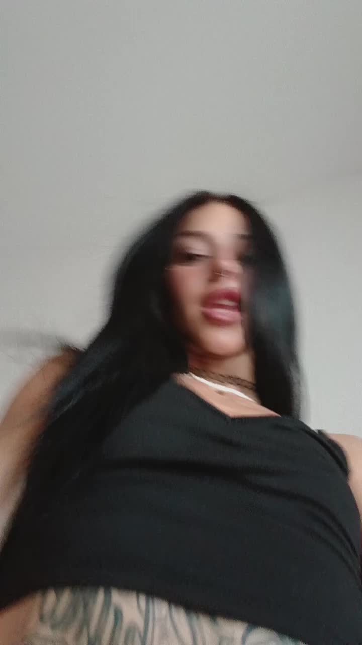 @Jeyy