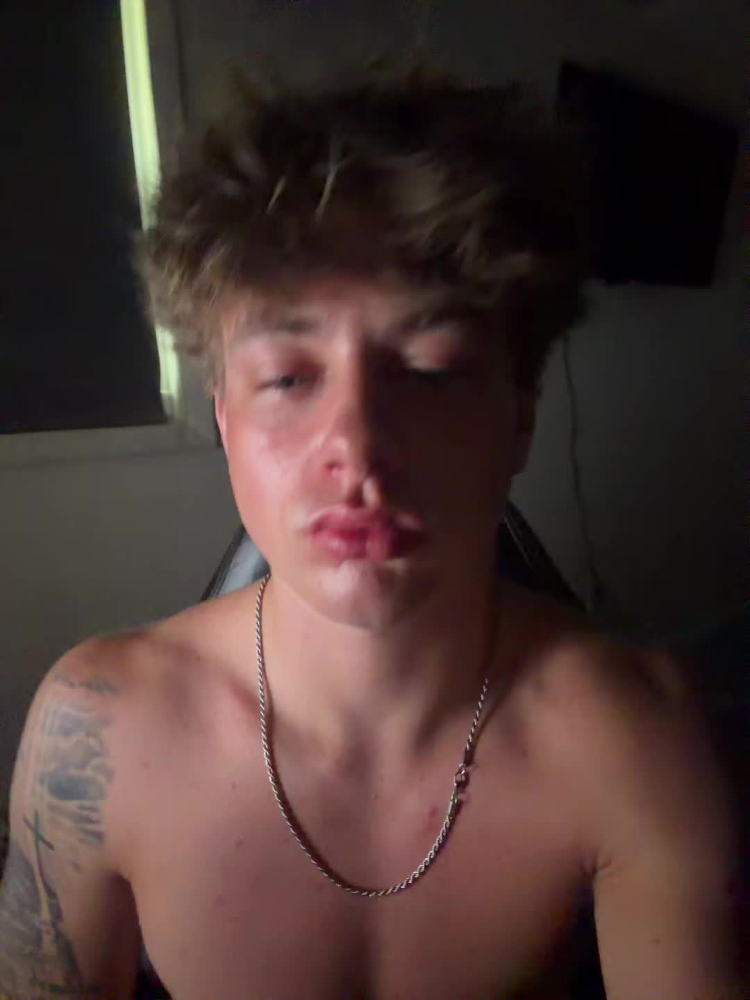 @ykYouLoveBrian