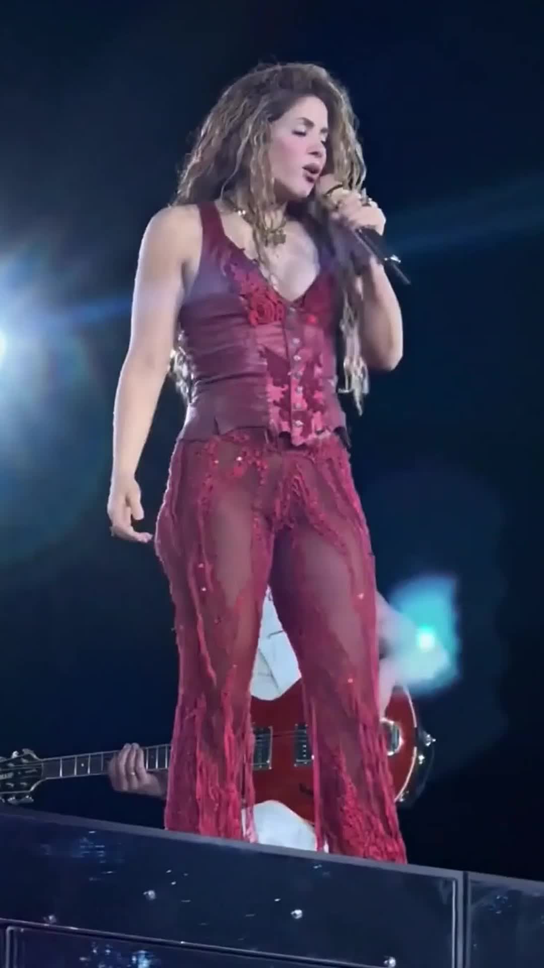 @ShakiraSquad