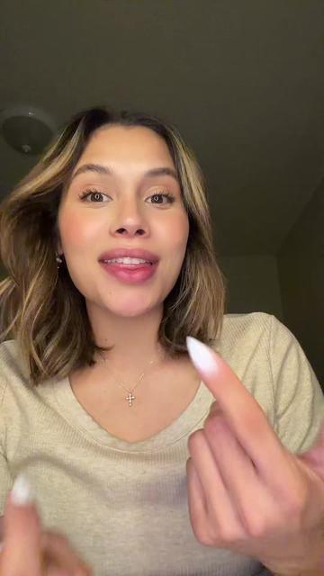 @LizzzRenee