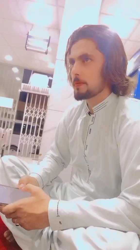 @Dewana442